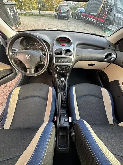 Peugeot 206 2005 photo 5