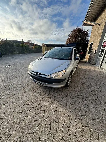 Peugeot 206