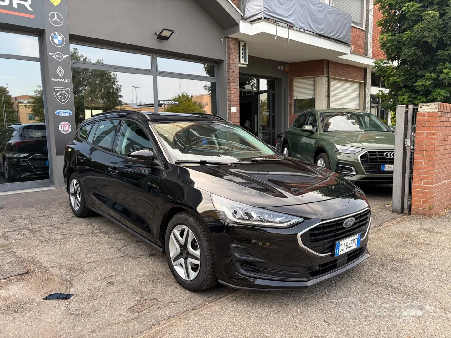 Ford Focus 2022 photo 2