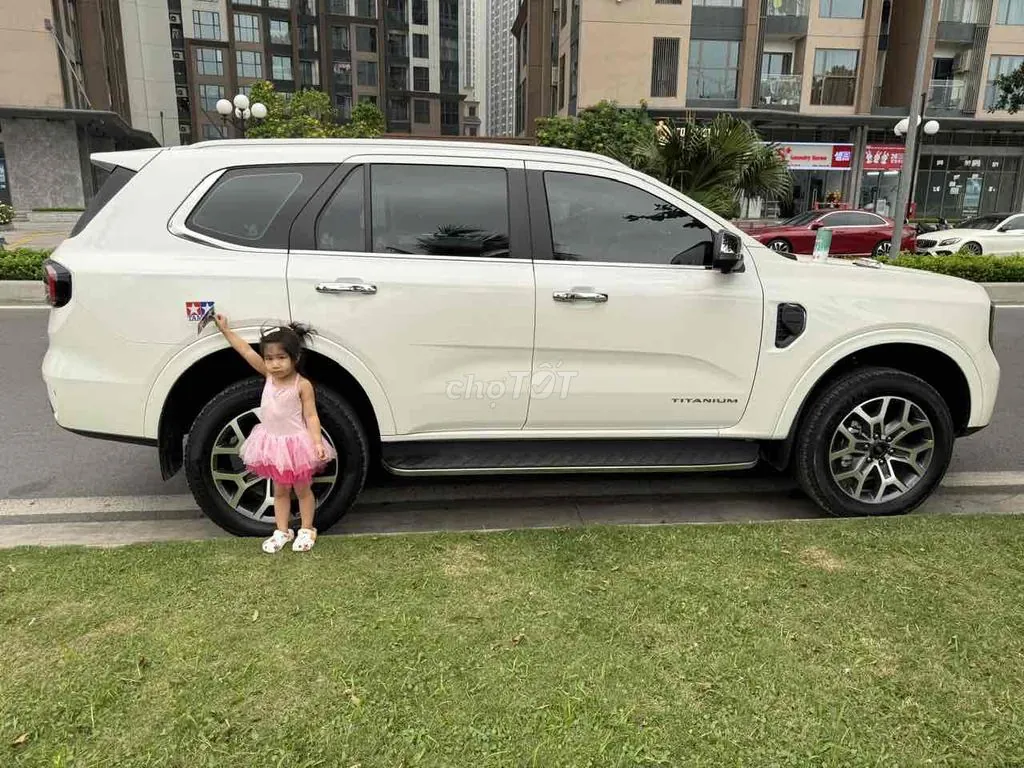 Ford Everest 2025 photo 2