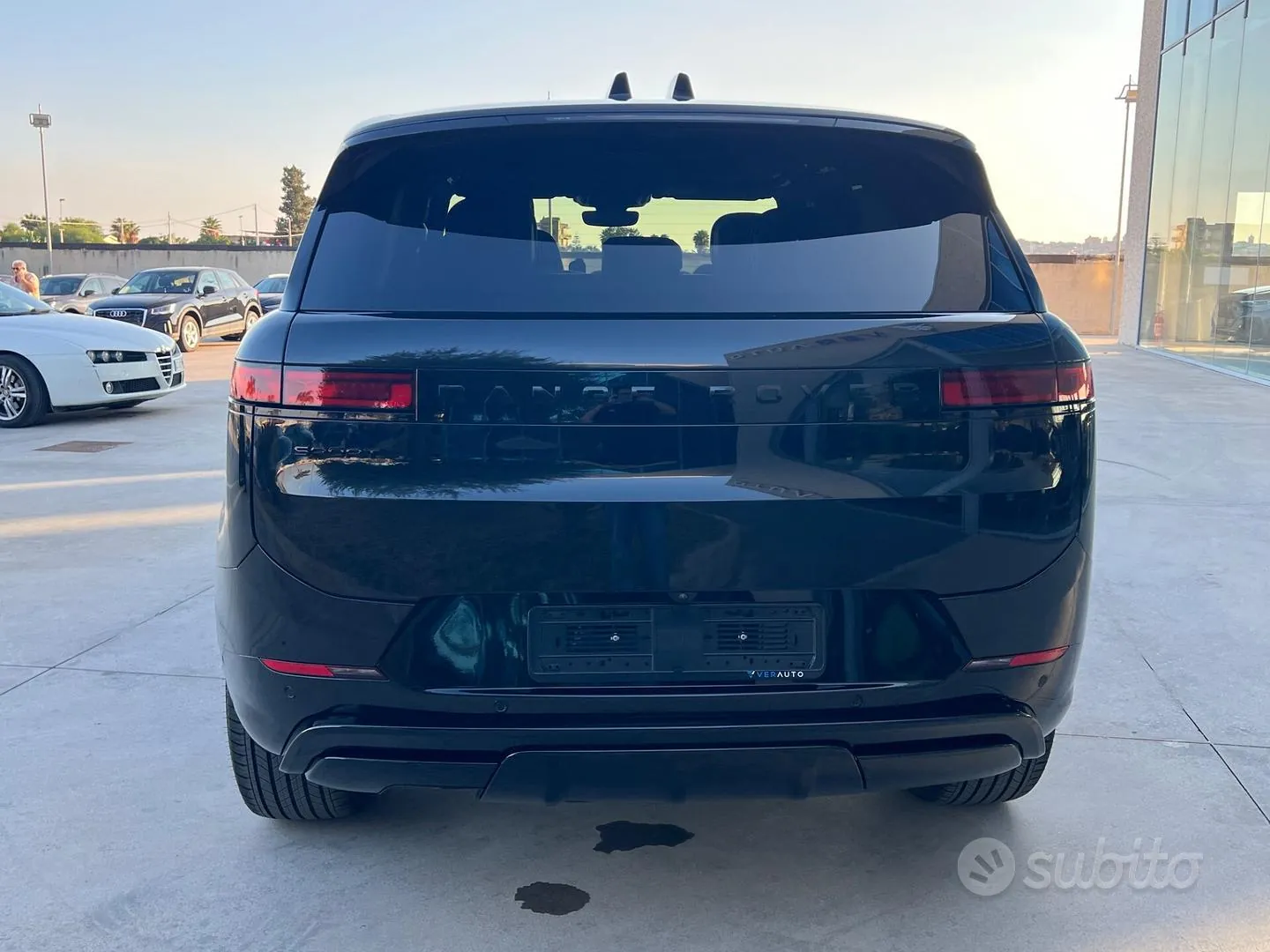 Land Rover Range Rover Sport photo 4