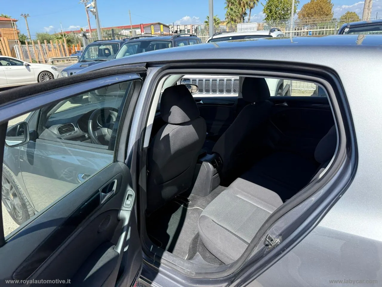 Volkswagen Golf 2010 photo 5