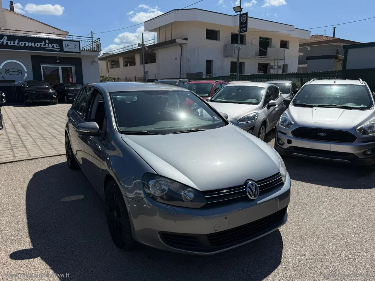 Volkswagen Golf 2010 photo 2