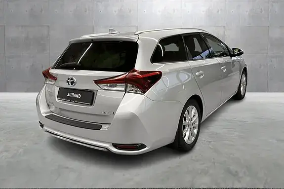 Toyota Auris 2018 photo 5