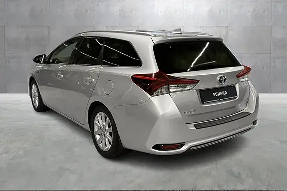 Toyota Auris 2018 photo 3