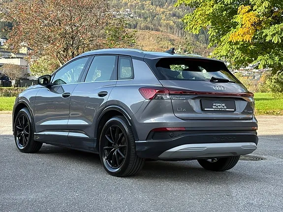 Audi Q4 E-Tron 2022 photo 4