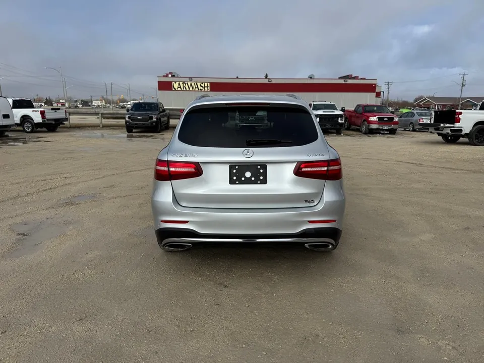 Mercedes-Benz Glc-Class 2016 photo 4