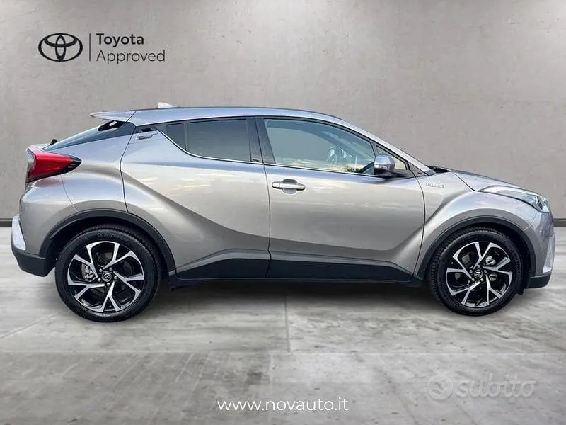 Toyota C-Hr 2019 photo 3