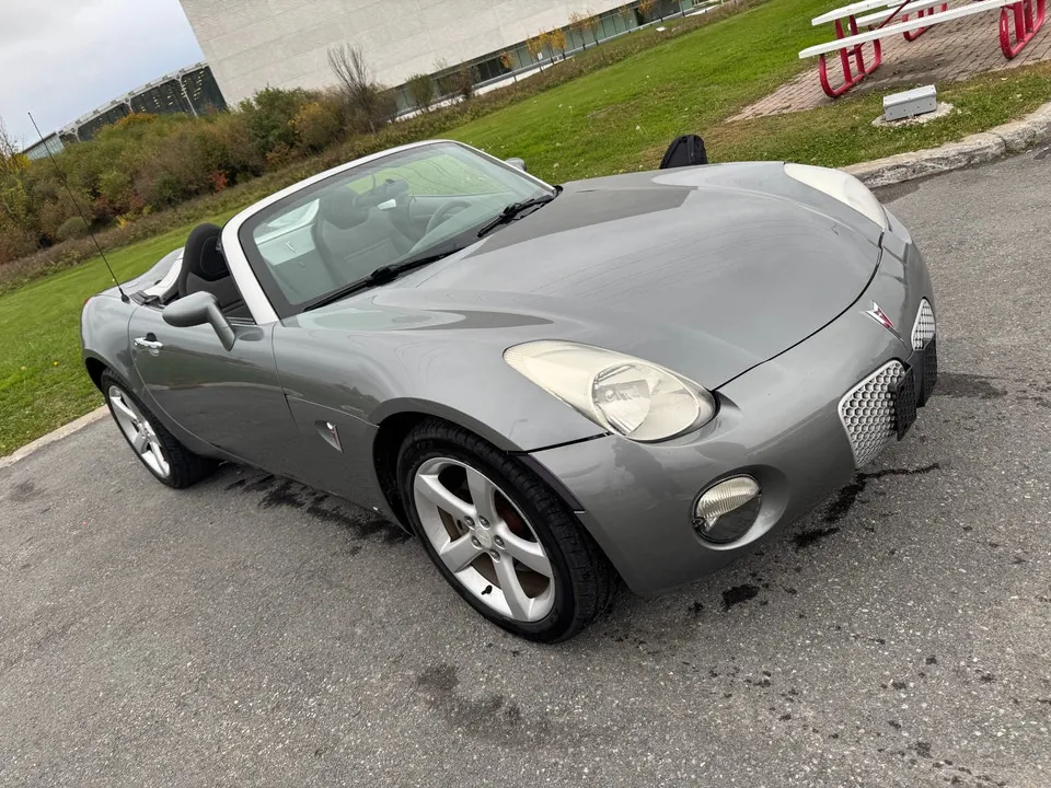 Pontiac Solstice 2006 photo 2