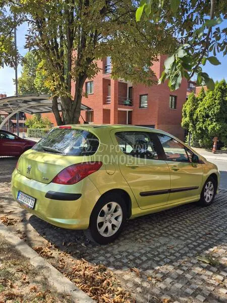 Peugeot 308 2008 photo 3