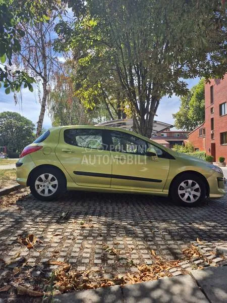 Peugeot 308 2008 photo 4