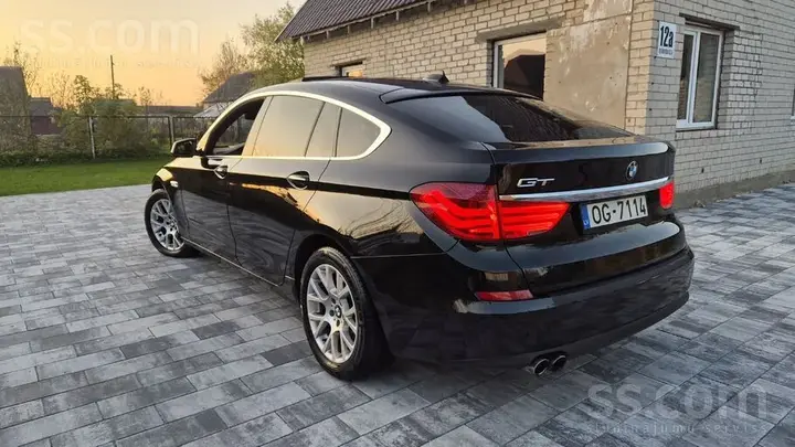 BMW 530 2010 photo 4
