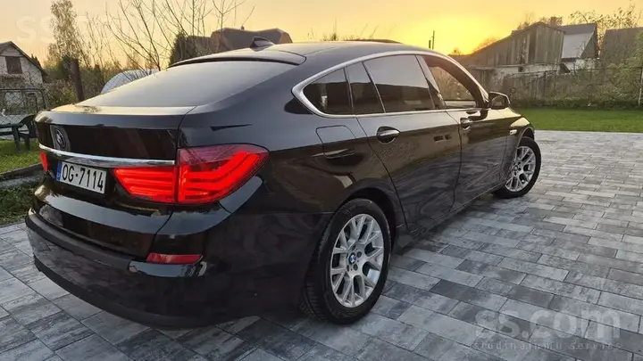 BMW 530 2010 photo 3
