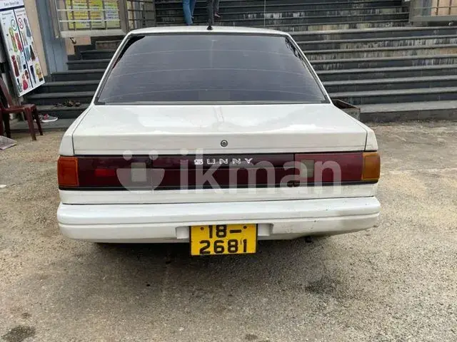 Nissan Sunny 1989 photo 4