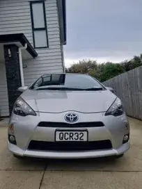 Toyota Aqua 2012 photo 4