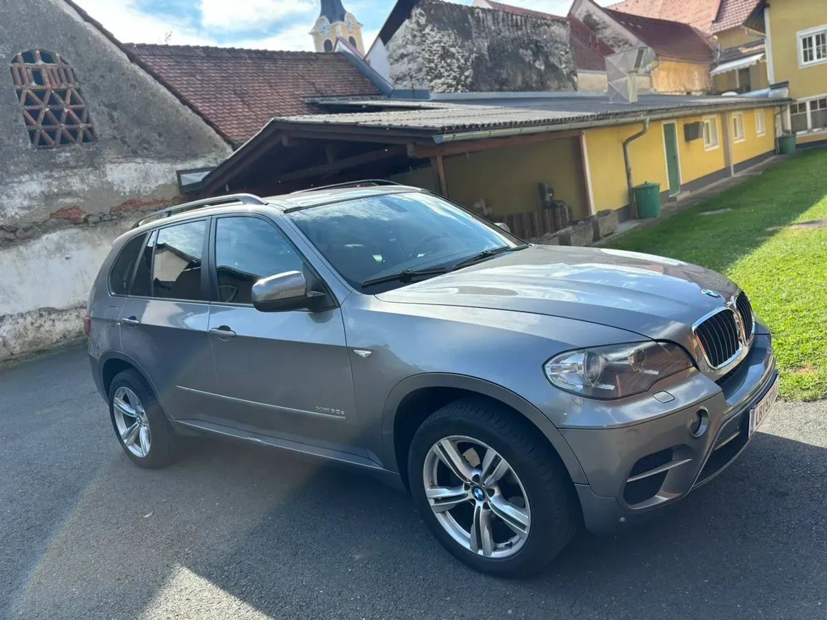 BMW X5 2010 photo 3