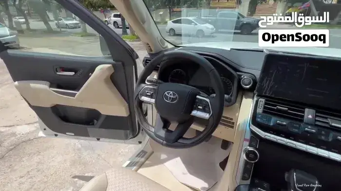 Toyota Land Cruiser 2022 photo 2