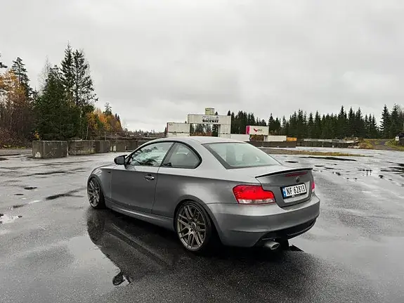 BMW 118D 2011 photo 4