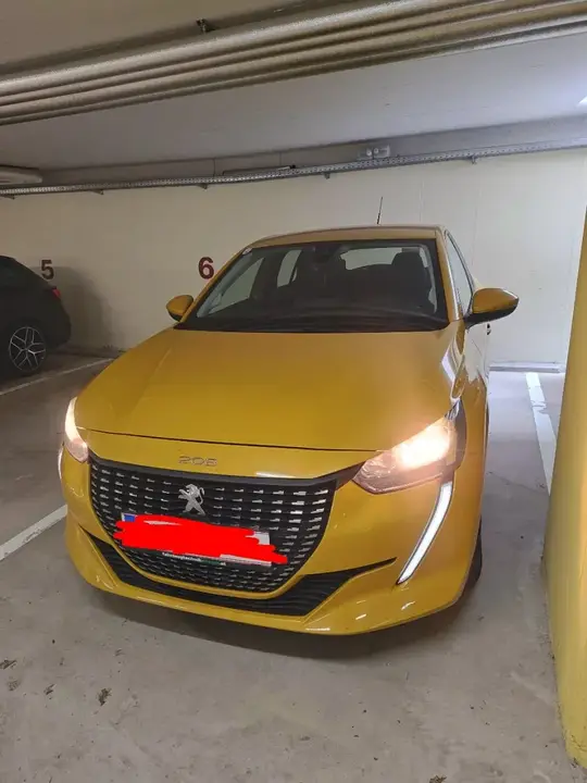 Peugeot 208 2019 photo 2