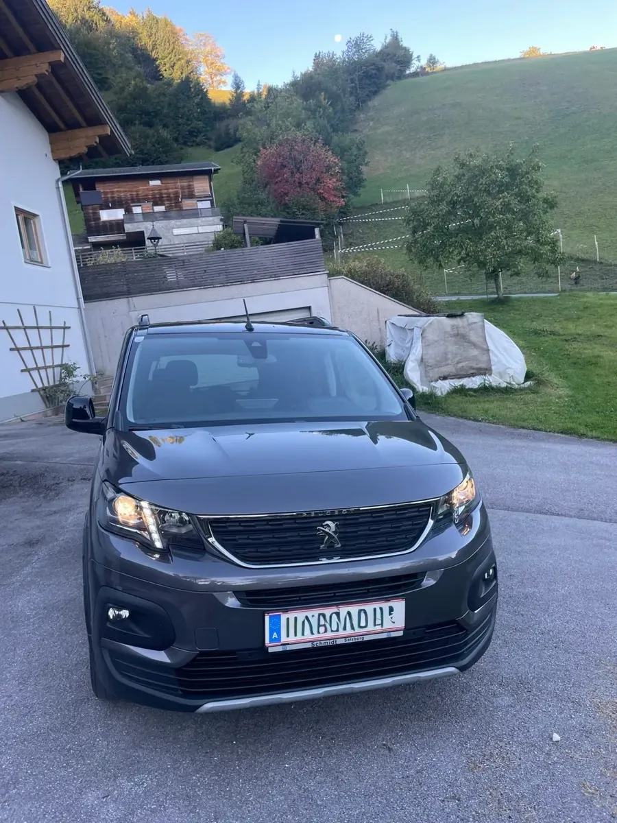 Peugeot E-Rifter 2022 photo 2