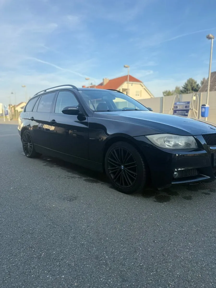 BMW 3 Series 2007 photo 2