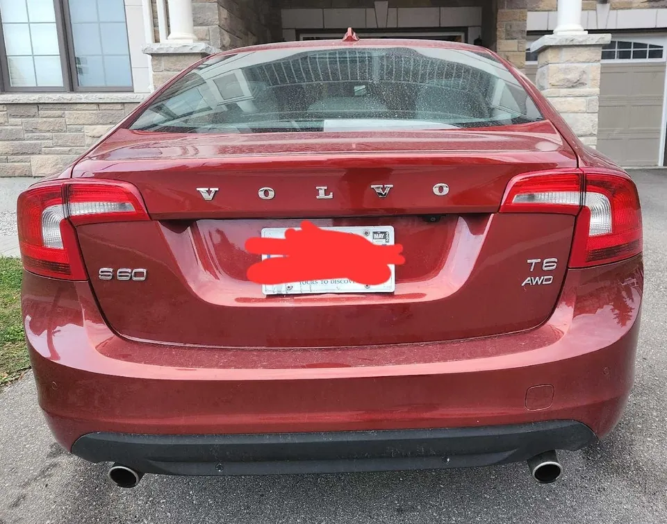 Volvo S60 2012 photo 2