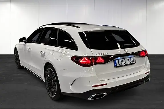 Mercedes-Benz E300 De 2026 photo 4
