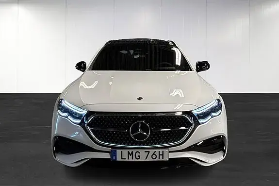 Mercedes-Benz E300 De 2026 photo 5