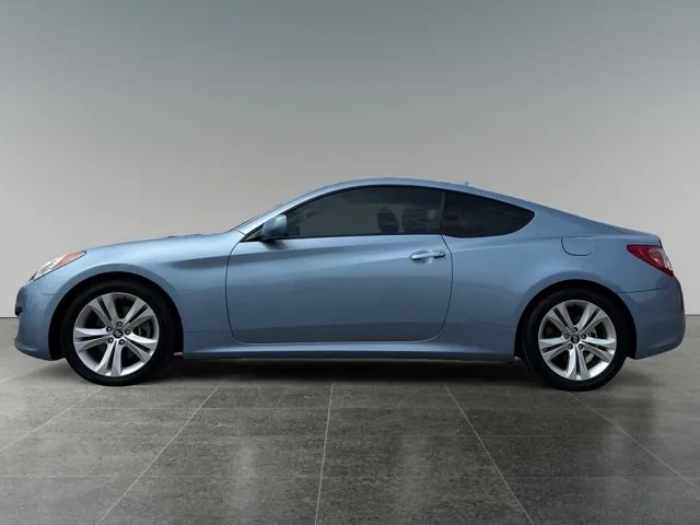 Hyundai Genesis Coupe 2010 photo 2