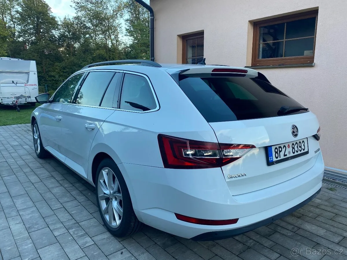 Skoda Superb 2017 photo 5