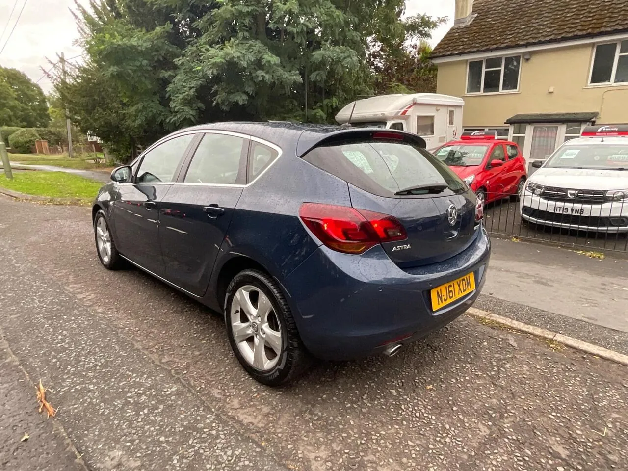 Vauxhall Astra 2011 photo 5