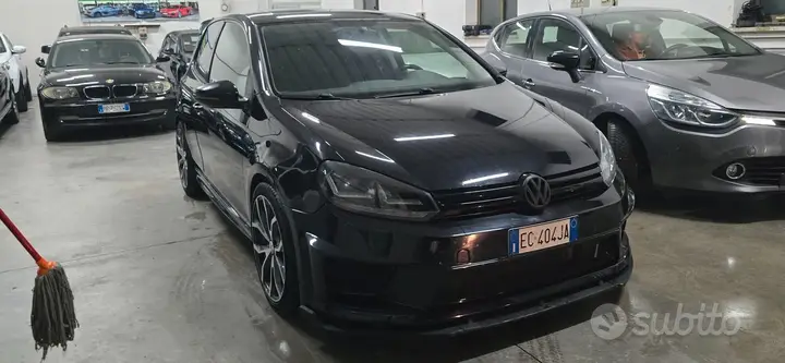 Volkswagen Golf 2010 photo 2