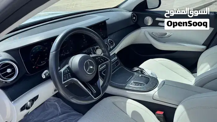 Mercedes-Benz E-Class 2022 photo 4