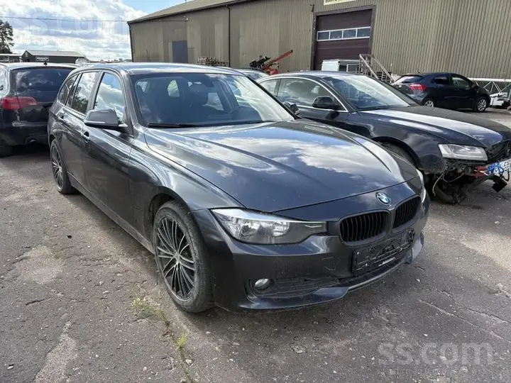 BMW 316 2013 photo 2