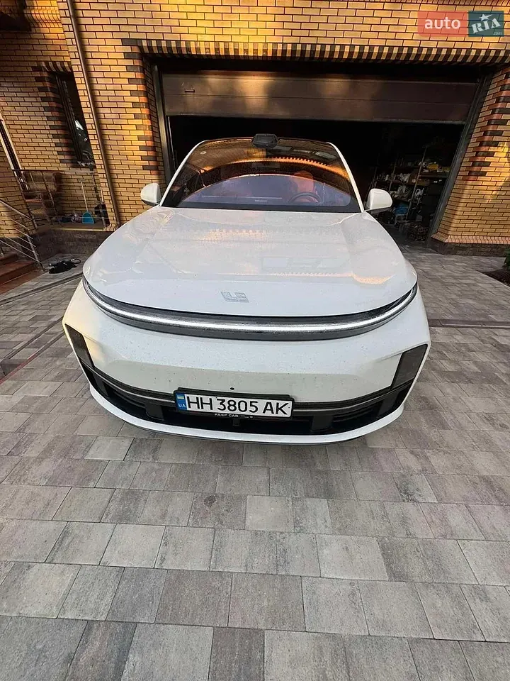 Li Auto L7