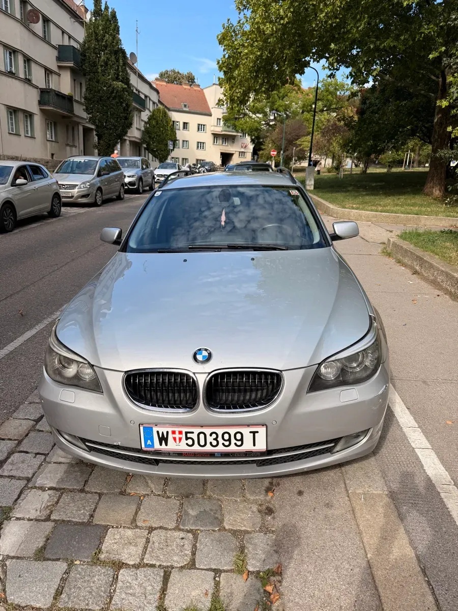 BMW 5 Series 2008 photo 2