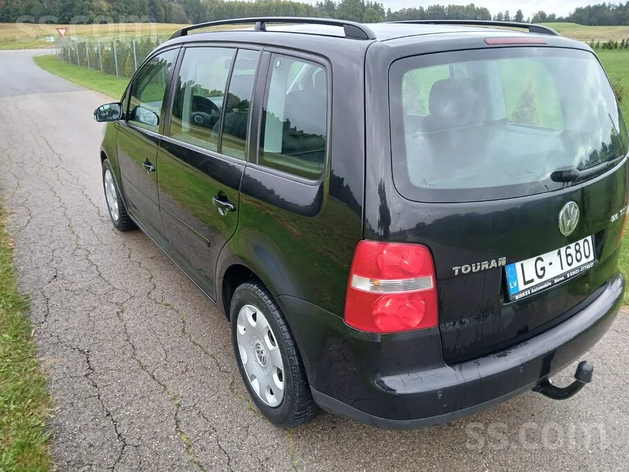 Volkswagen Touran 2005 photo 4