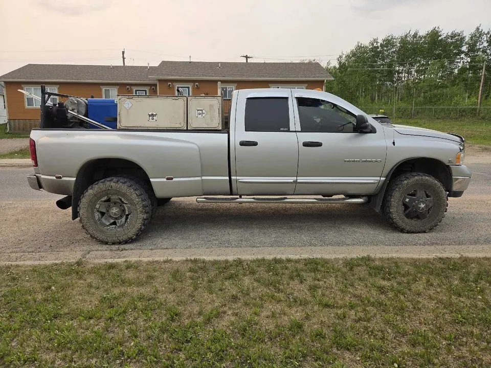 Dodge Ram 3500 2005 photo 4