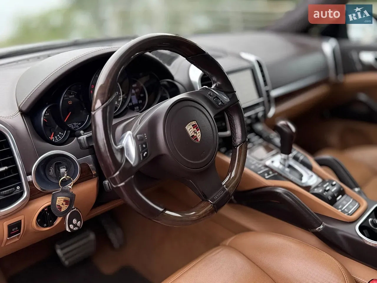 Porsche Cayenne 2011 photo 3