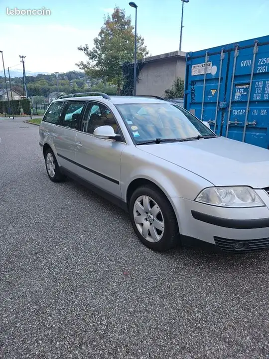 Volkswagen Passat 2005 photo 2
