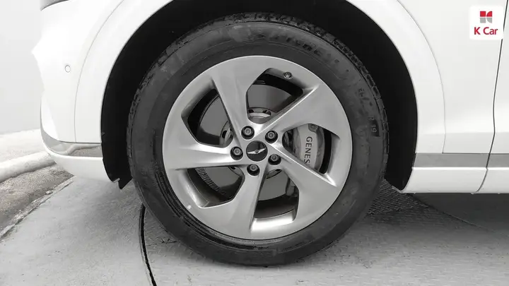 Genesis Gv70 2025 photo 5