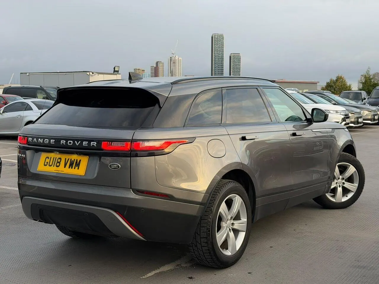 Land Rover Range Rover Velar 2018 photo 2