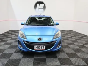 Mazda Axela 2010 photo 3