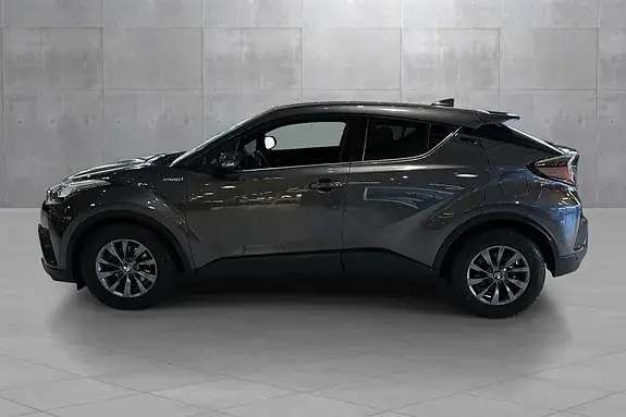 Toyota C-Hr 2019 photo 2