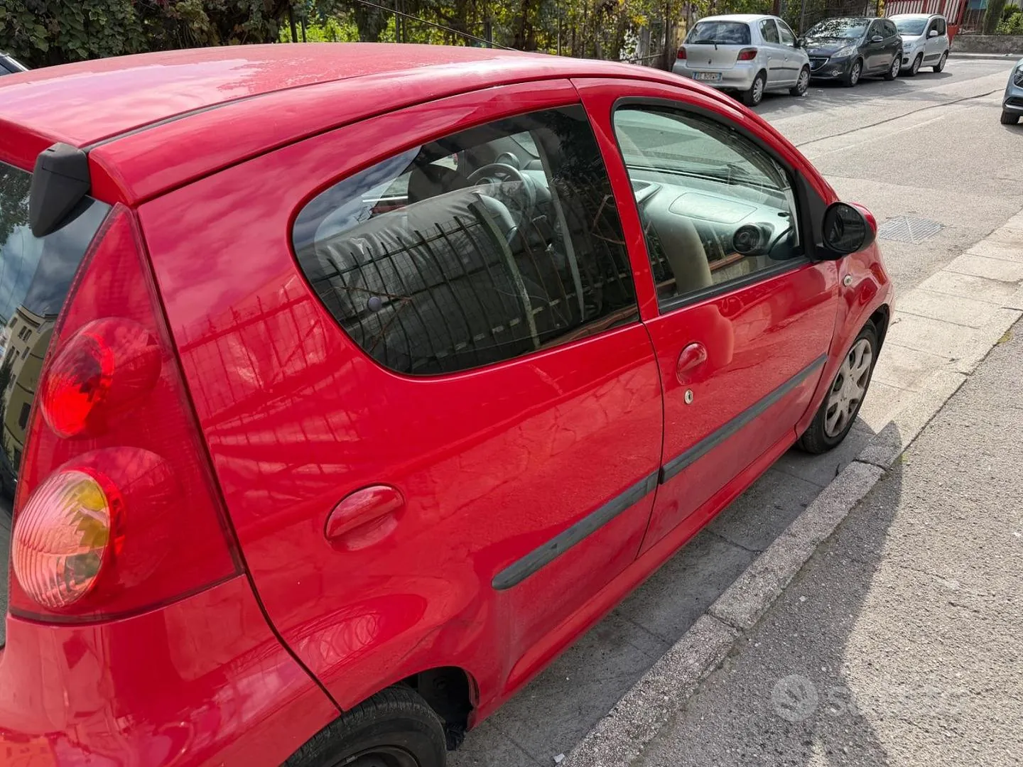 Peugeot 107 2012 photo 3