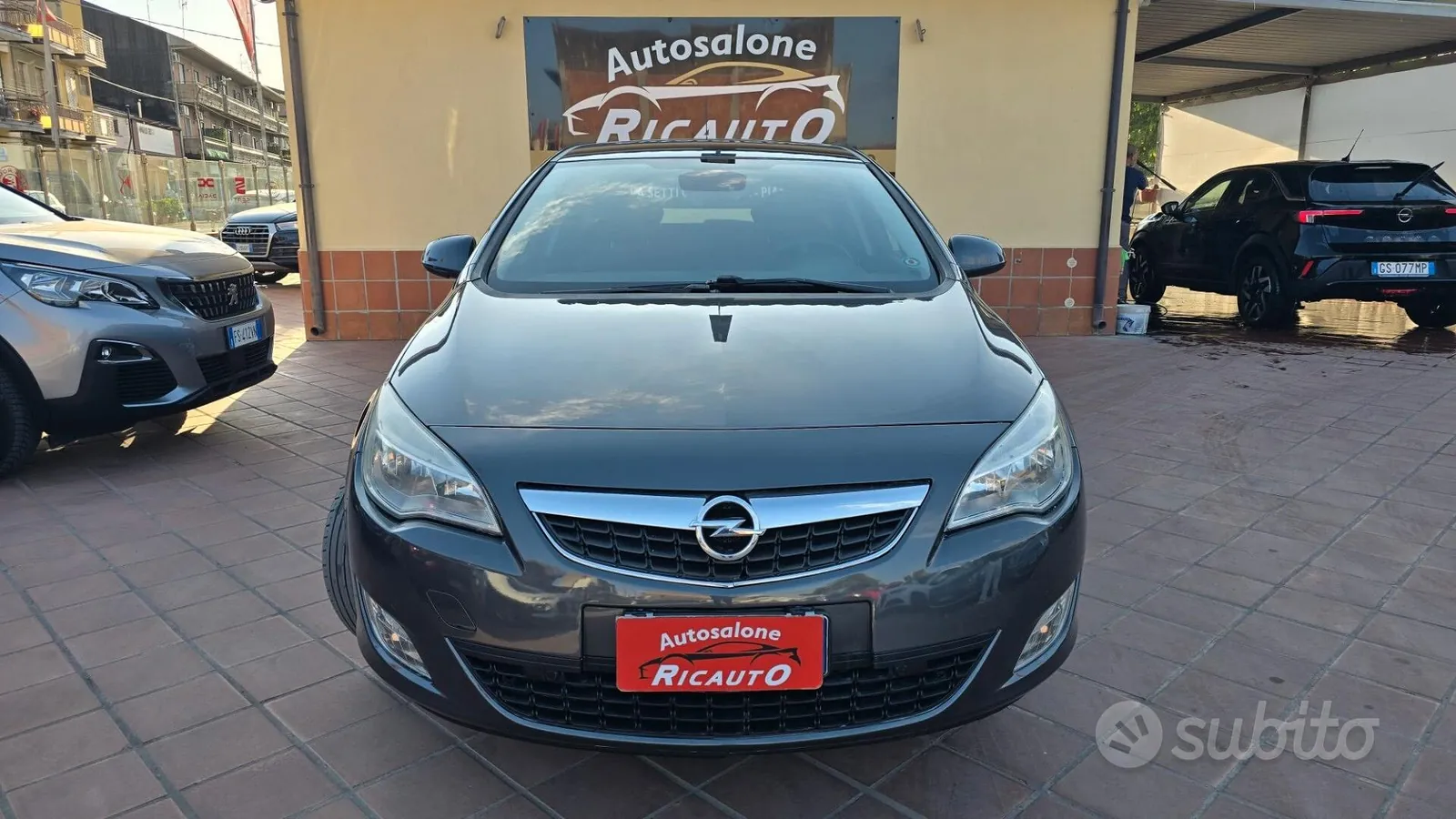 Opel Astra 2011 photo 3
