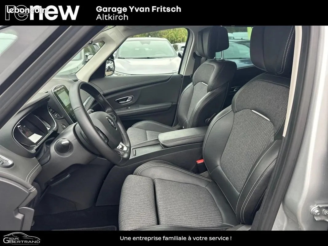 Renault Grand Scenic 2023 photo 4