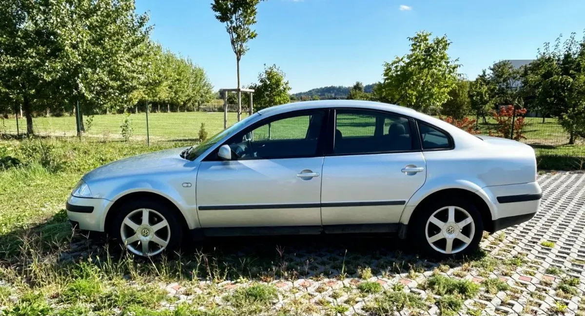 Volkswagen Passat 2004 photo 2