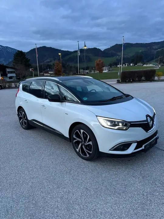 Renault Grand Scénic 2017 photo 3