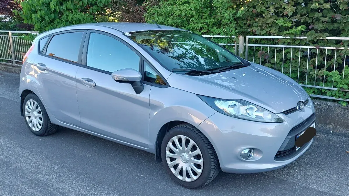 Ford Fiesta 2012 photo 3